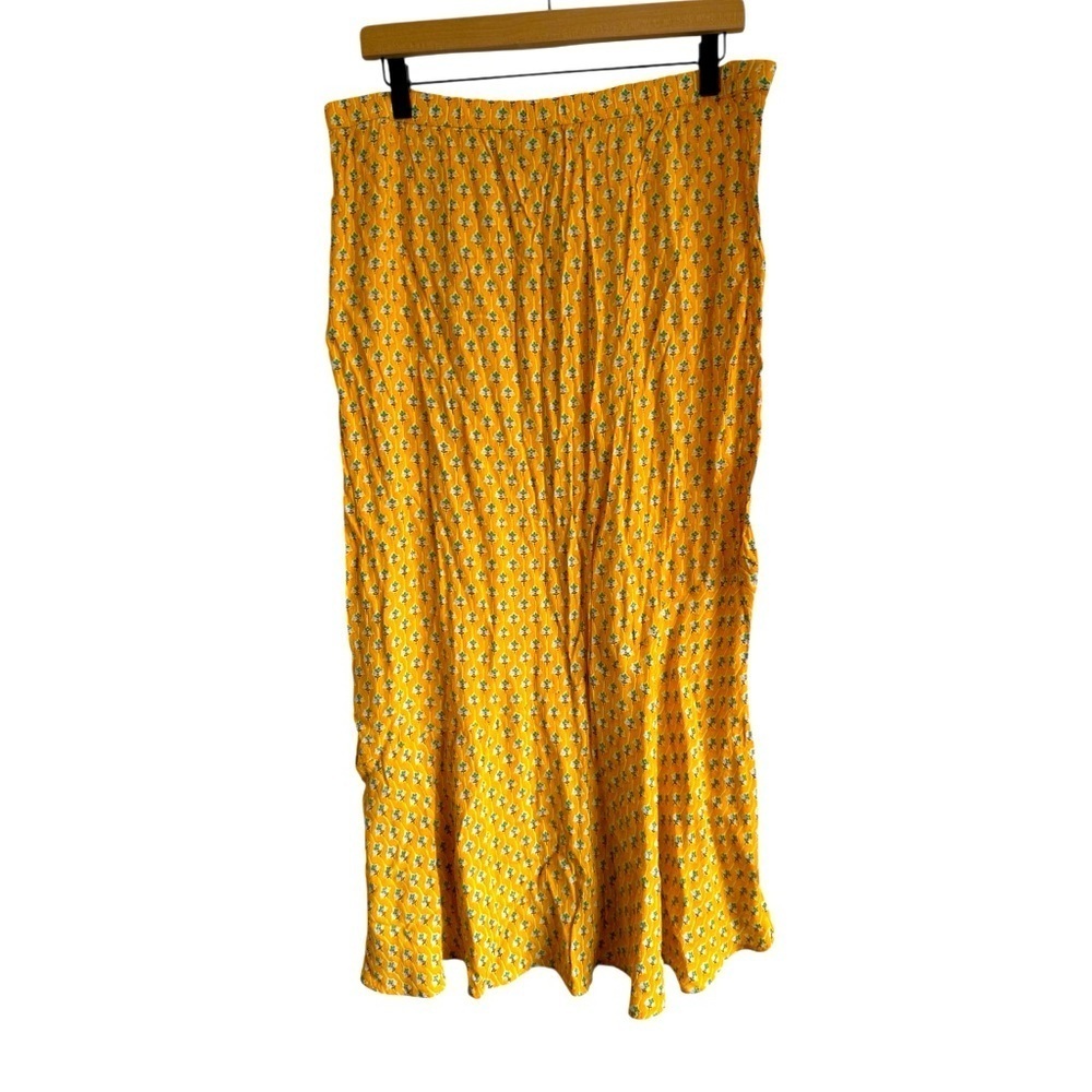 RHODE x Target Dainty Lotus Print Midi Skirt Size Large